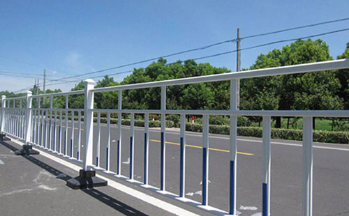武漢公路護欄網(wǎng).jpg